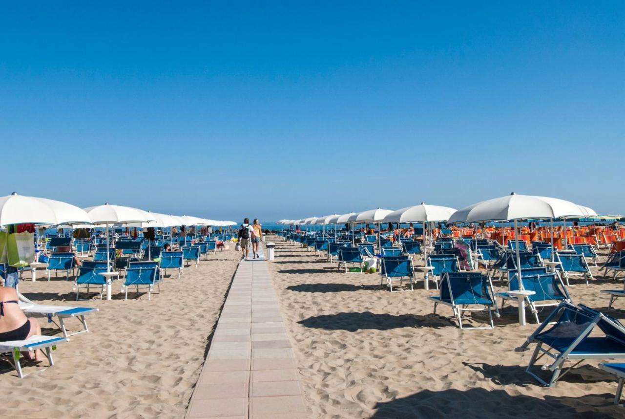 Hotel Prestige Cattolica Dış mekan fotoğraf