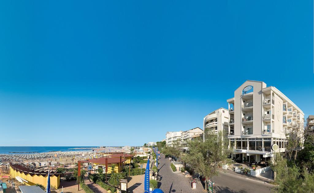 Hotel Prestige Cattolica Dış mekan fotoğraf