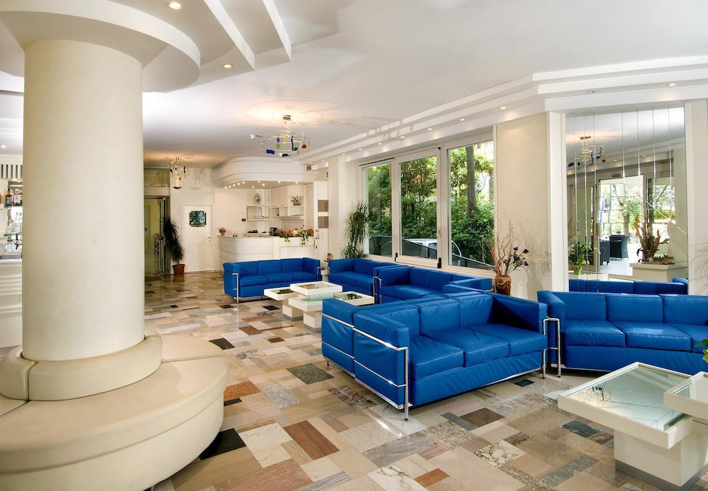 Hotel Prestige Cattolica Dış mekan fotoğraf